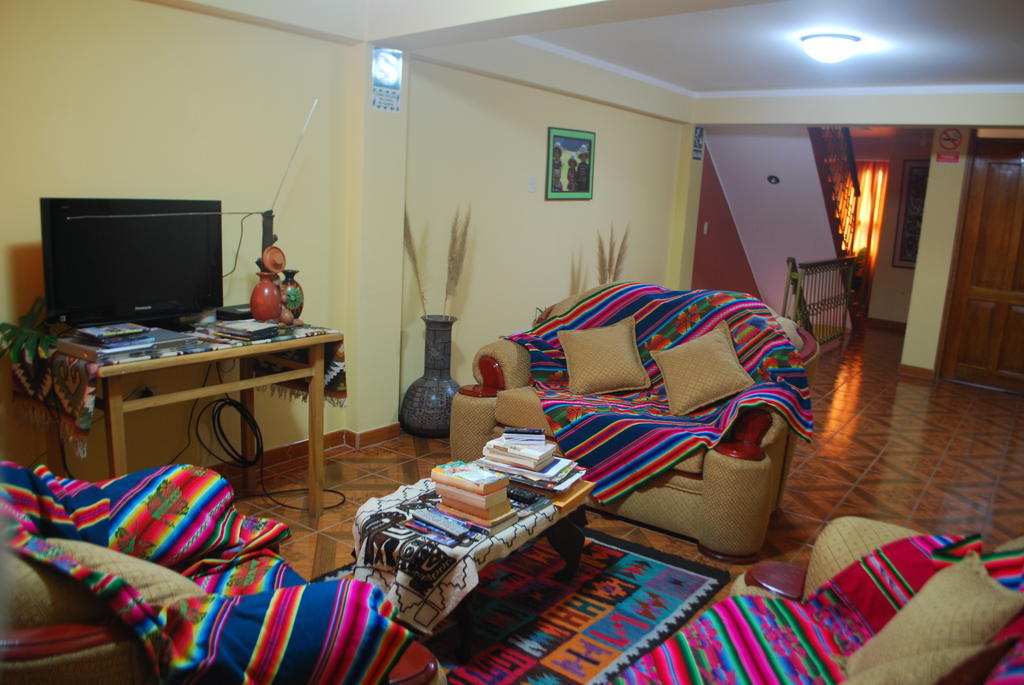 Morales Guest House 瓦拉斯 外观 照片