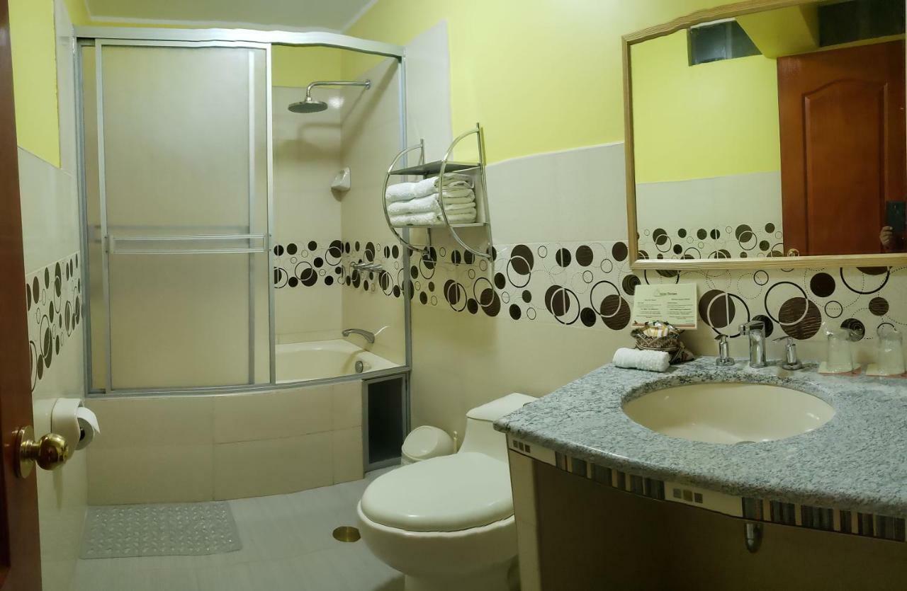 Morales Guest House 瓦拉斯 外观 照片