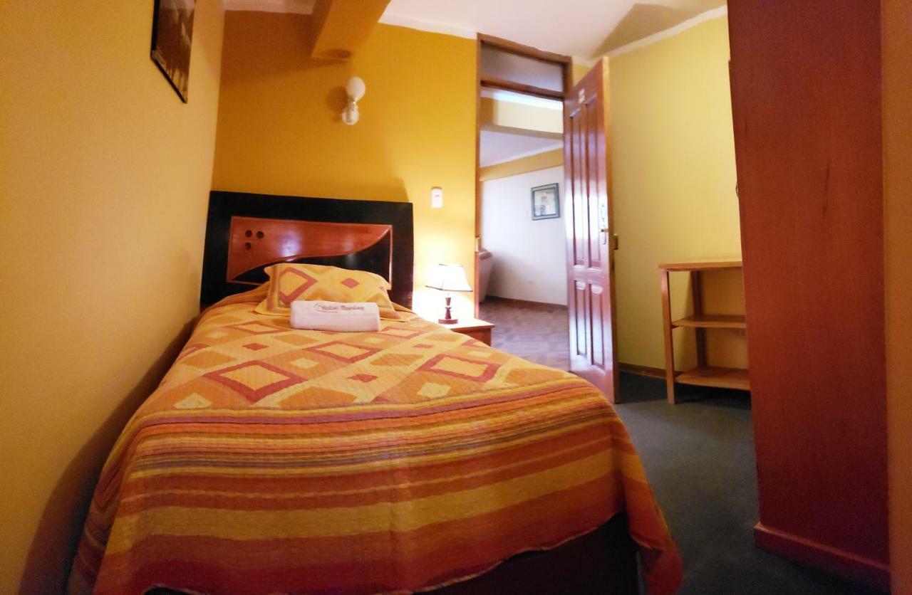 Morales Guest House 瓦拉斯 外观 照片